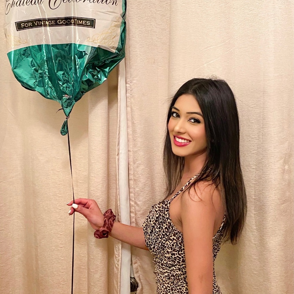 Meet your Posher, Sanjana